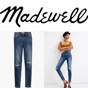 Madewell 9” Mid rise skinny jeans in York wash: rip and repair edition size 29